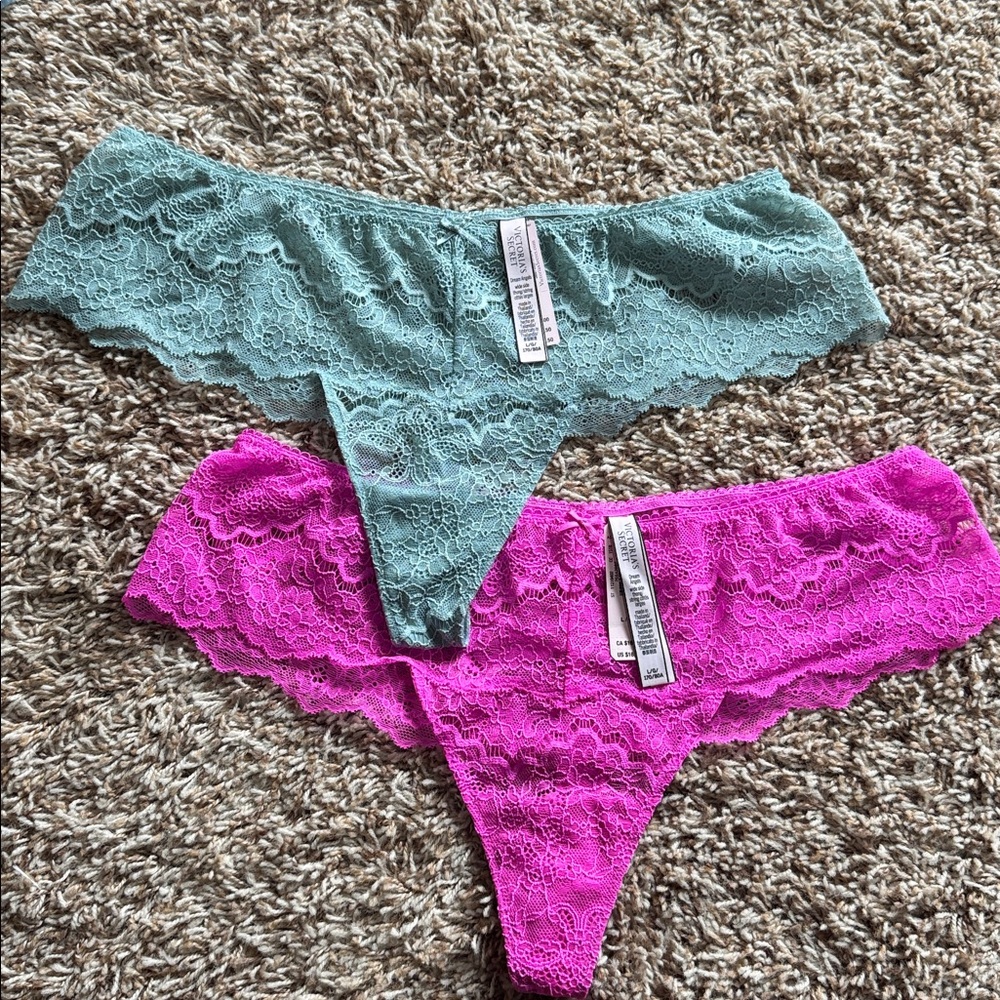2 Pairs Victoria’s Secret Dream angels wide side thongs Large